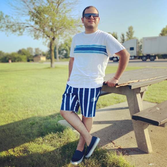 Meet your Posher, Nicola - Picture 1 of 1